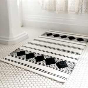 Caravan black and white Diamond Woven Rug